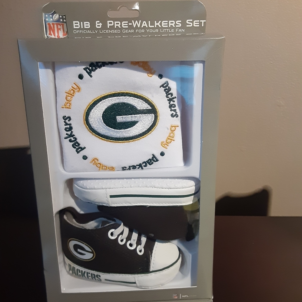 Packers Baby Bib and Pre-Walkers Set